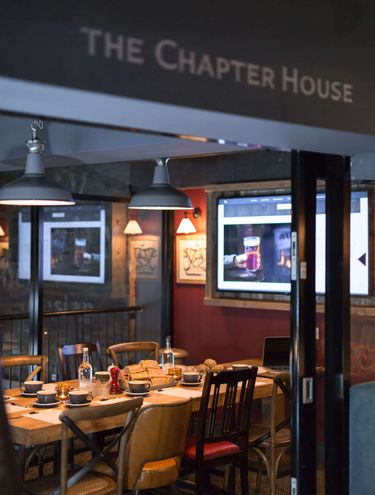 Private space in a pub for Meetings, host your meeting, plan your meeting