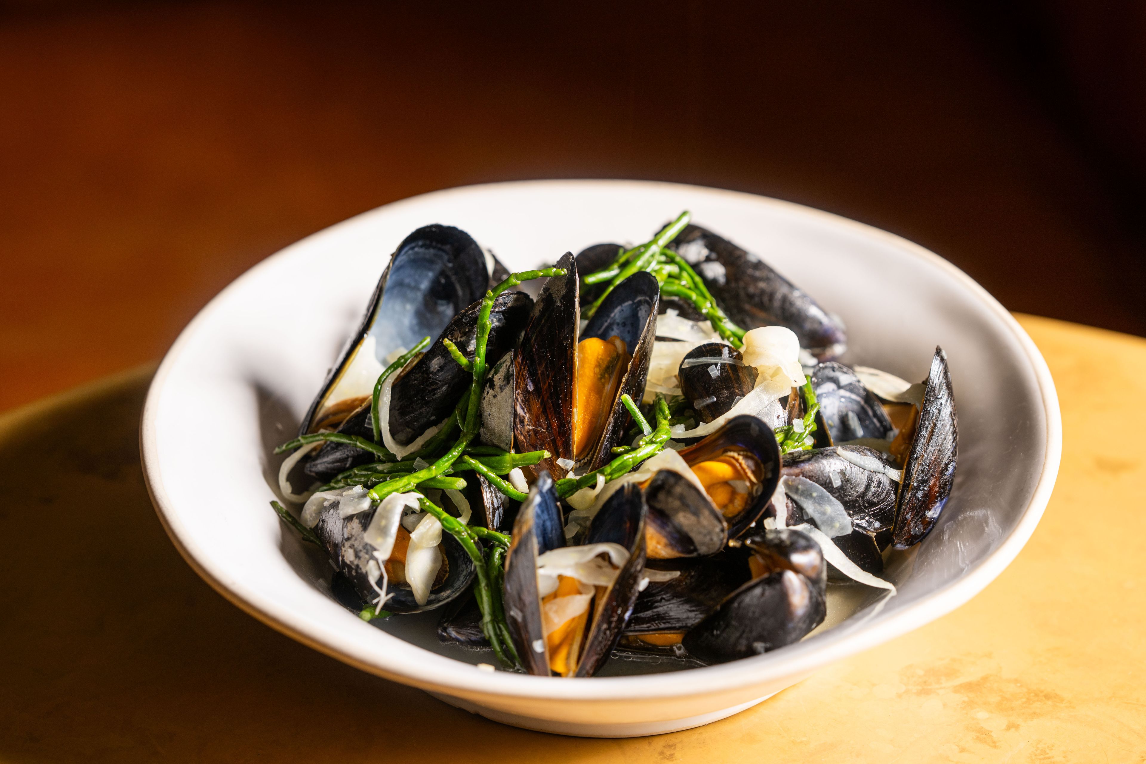800g Mussels 200ml Suffolk Cyder 80g Samphire 60g Shallot 200g Fennel 50ml Veg oil